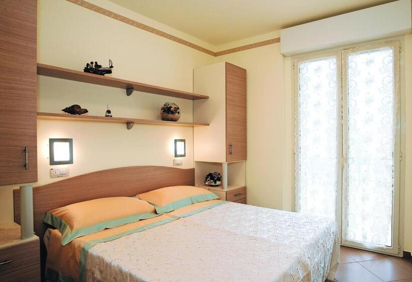 آپارتمان 1 خوابه, Residence Anchisemare