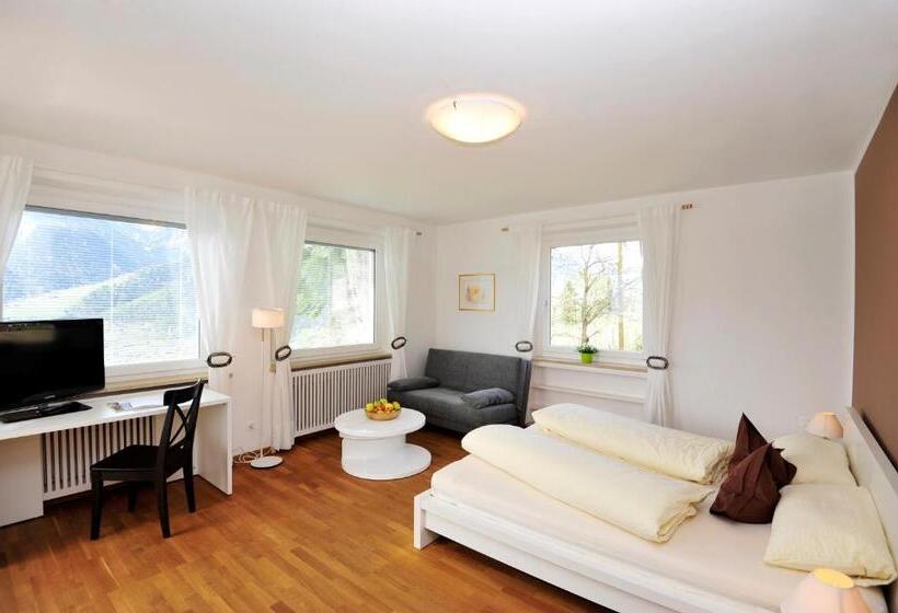 2 Bedroom Apartment Garden View, Haus Artus