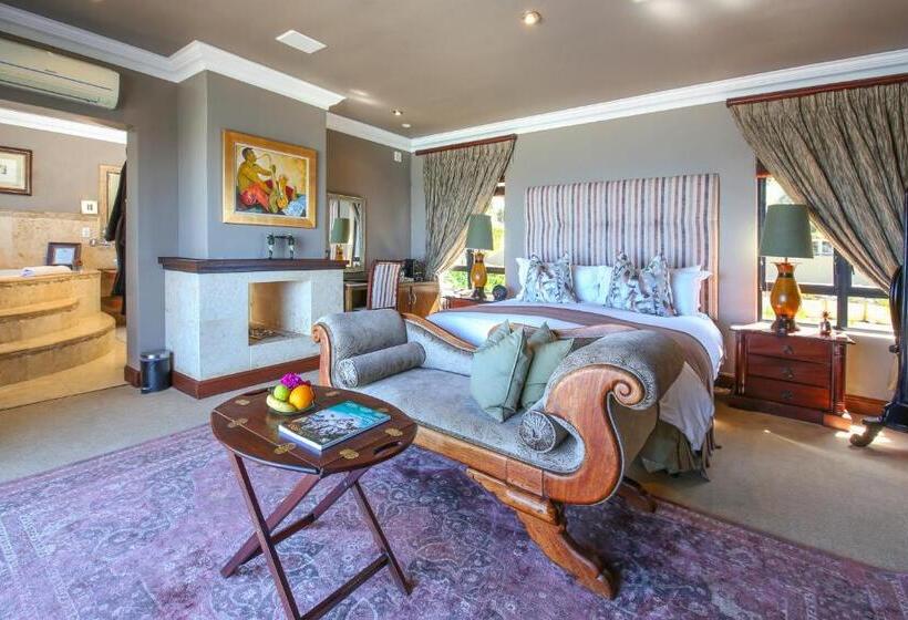 سوئیت پنت هاوس, Alexander Guest House