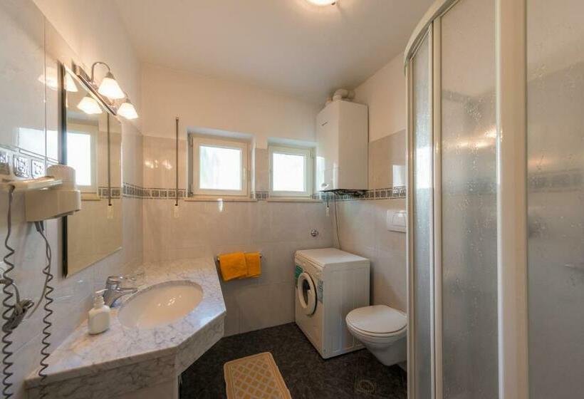 Апартаменты 1 Спальня, Villa Majense