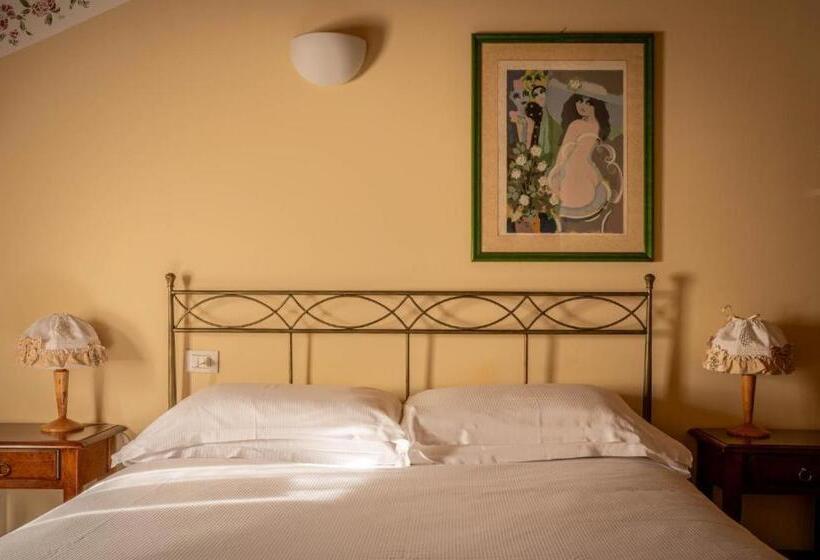 اتاق استاندارد سه نفره, Locanda Al Convento