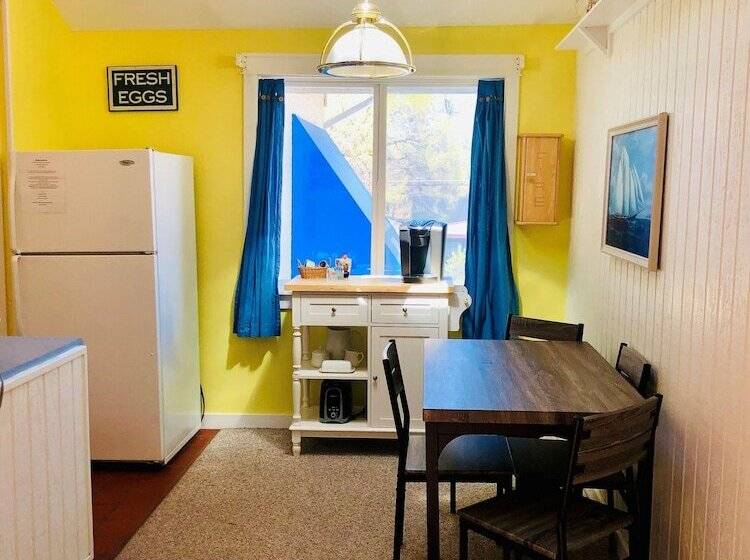 수피리어 트리플 룸, New Buffalo Inn & Spa