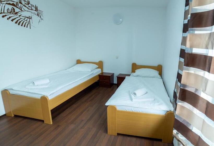 آپارتمان 3 خوابه, Apartments Silva