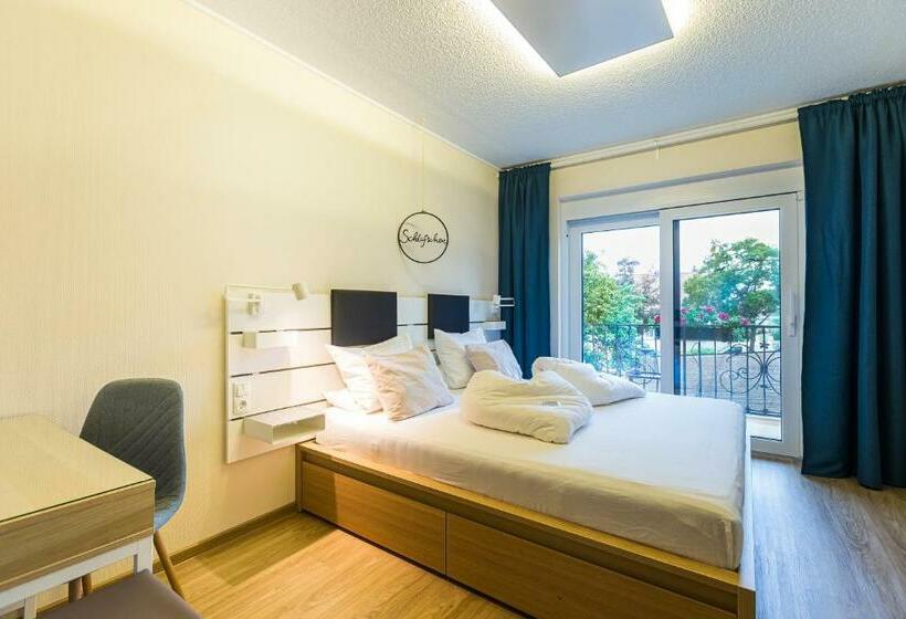 Номер Стандарт с Балконом, Pension Julia & Haus Elisabeth   Wallner S Hofheuriger & Weinhof