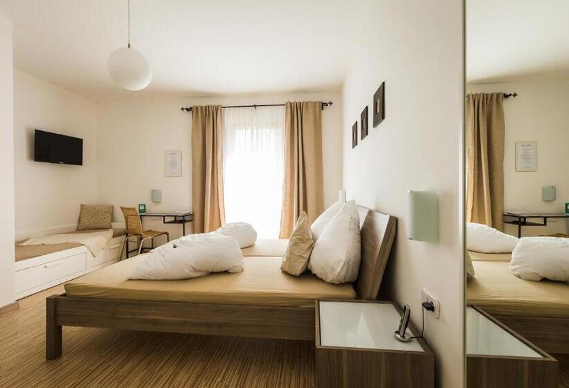 Семейный Номер, Pension Julia & Haus Elisabeth   Wallner S Hofheuriger & Weinhof