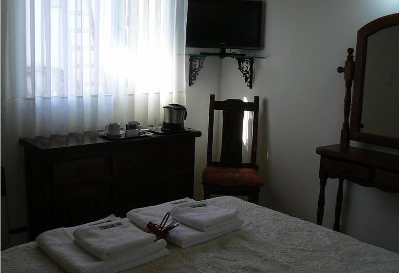 四人标准间, Hosteria Las Piedras