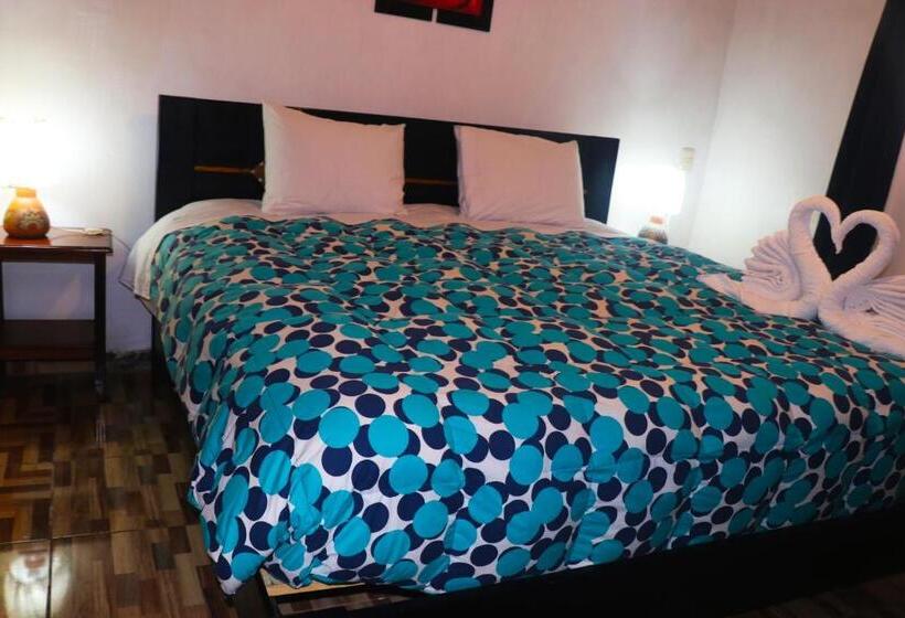 اتاق استاندارد, Wayras Hostal