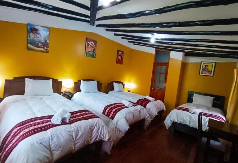 اتاق استاندارد چهار تخته, Wayras Hostal
