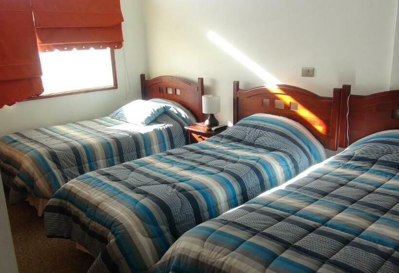 高级三人间, Hostal Los Avellanos