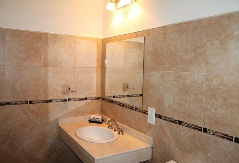 Quarto Estandar, Las Azaleas