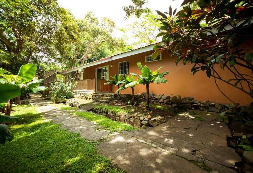 خانه 2 خوابه, Casa De Piedra Escazú
