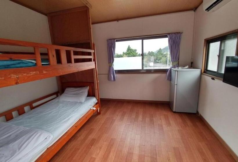이코노미 룸, Kerama Backpackers