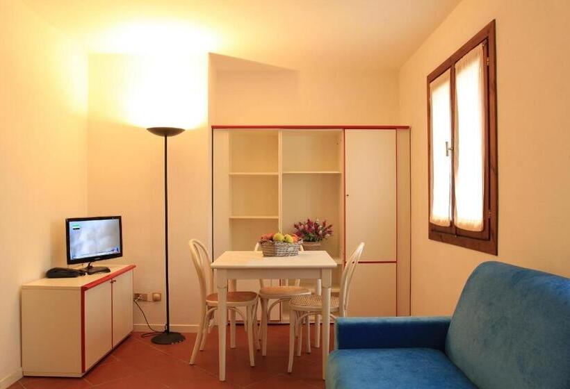 استودیوی استاندارد, Residence Bouganville