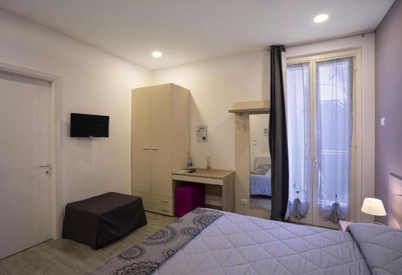 اتاق استاندارد, Ventitrémarzo Guest House