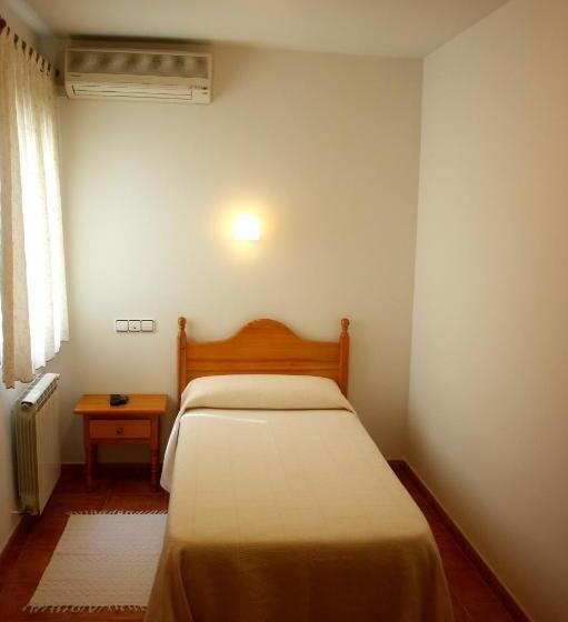 Номер Стандарт Индивидуальный, Hostal La Granja