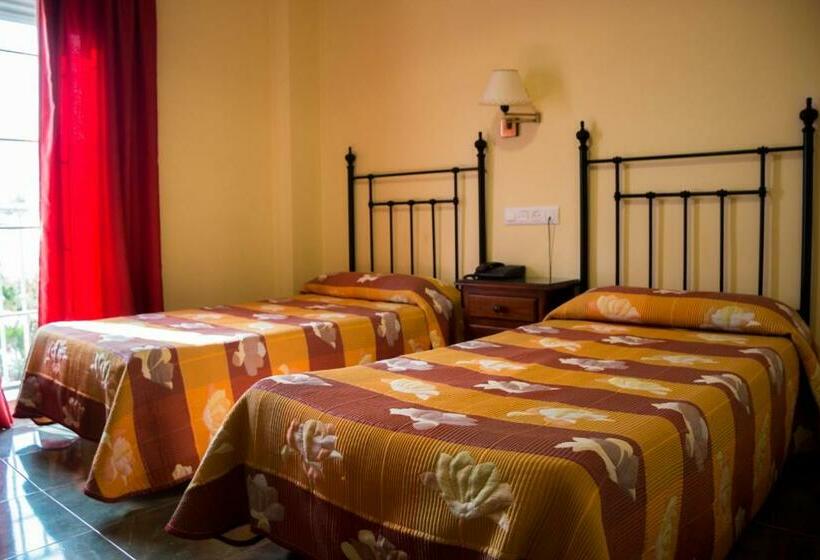 Номер Стандарт, Hostal Restaurante La Curva