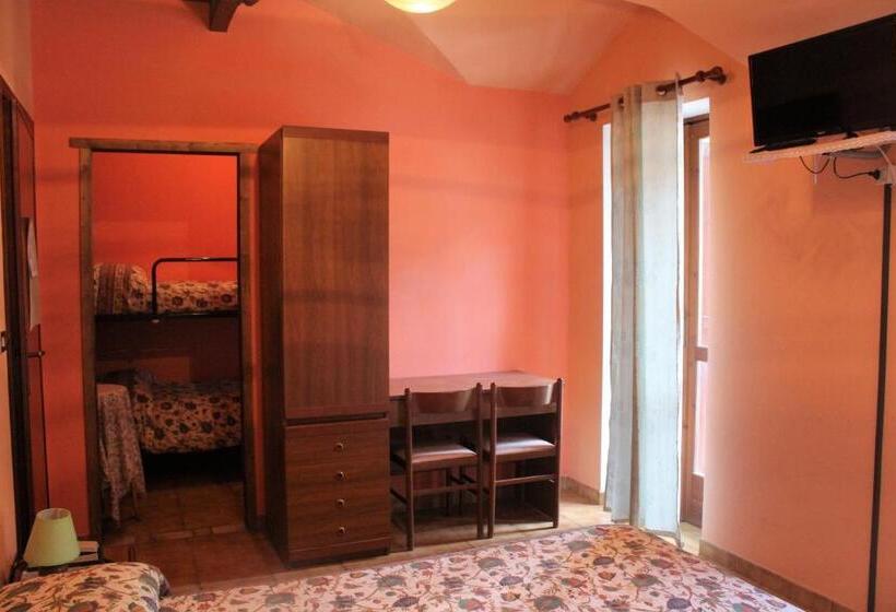 اتاق استاندارد چهار تخته, Locanda Monte Cervino