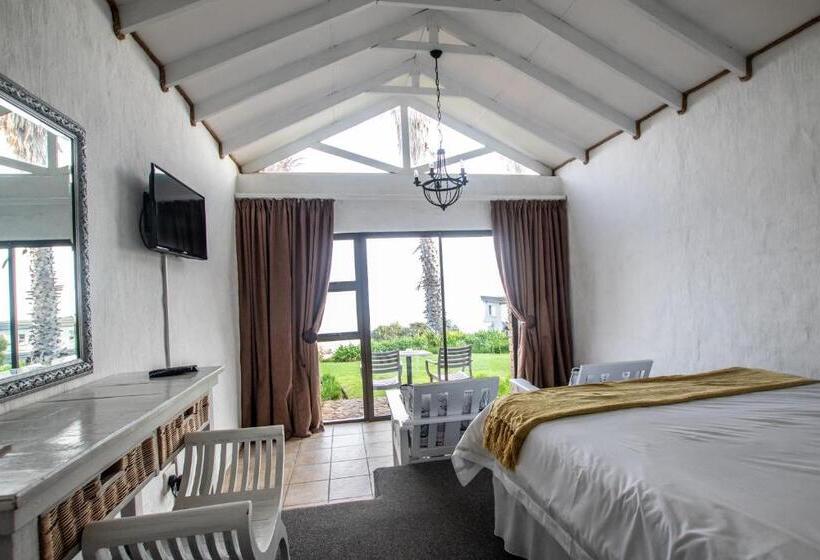 Номер Стандарт, Dutton's Cove Guest House