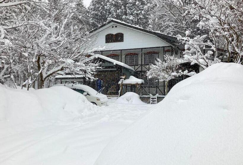 اتاق خانوادگی, Kizuna Lodge & Bbq Centre
