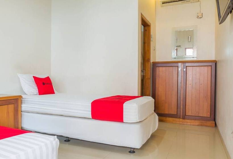 Cameră Economică, Reddoorz Near Pasar Pagi Cirebon 2