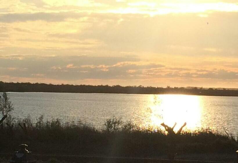 标准间带湖景, Le Neptune En Camargue
