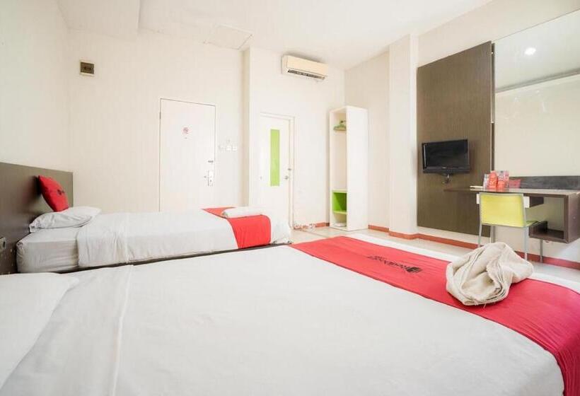 Номер Стандарт, Reddoorz Near Pantai Pede