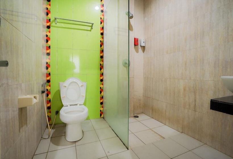Номер Стандарт, Reddoorz Near Pantai Pede