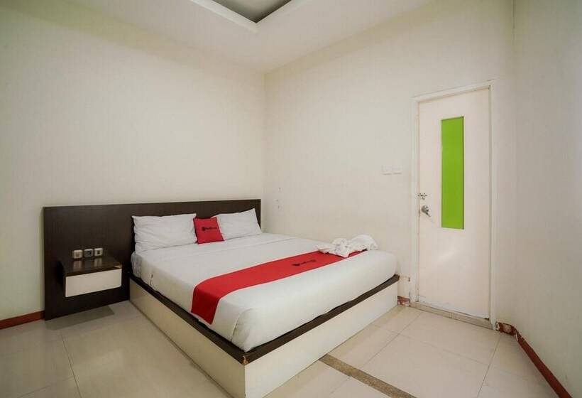 Номер Стандарт, Reddoorz Near Pantai Pede