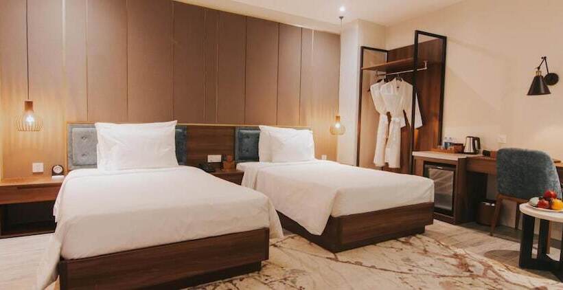 اتاق لوکس, Lupin Boutique