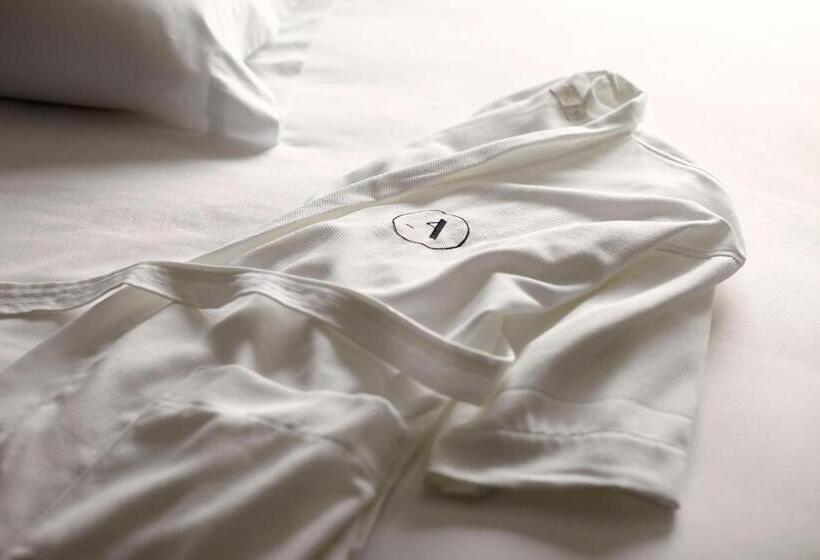 장애인을 위한 스위트, Archer Hotel Seattle/redmond