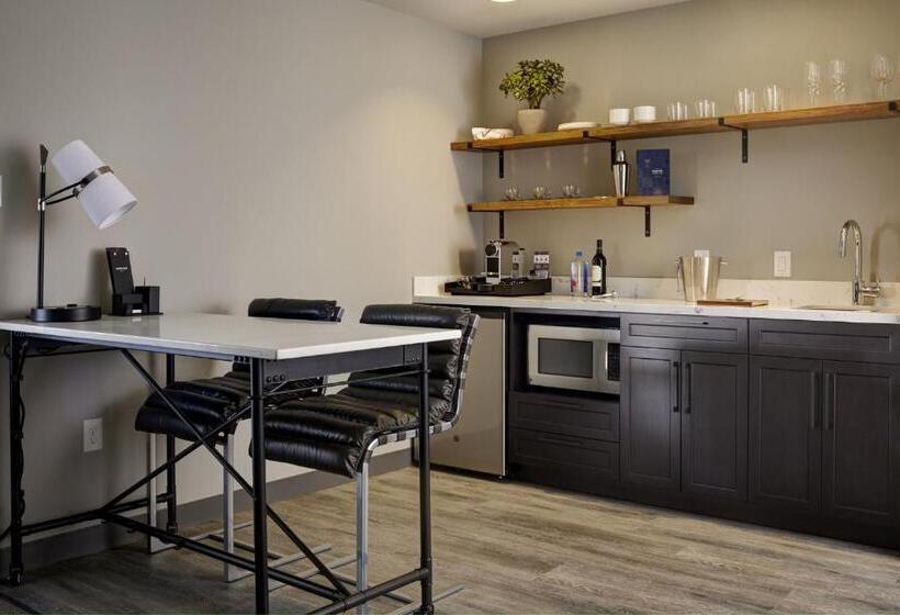장애인을 위한 스위트, Archer Hotel Seattle/redmond