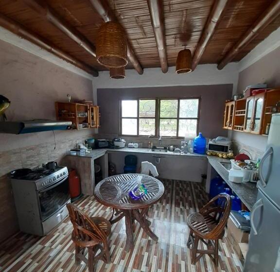 Номер Deluxe, Weekendhostal