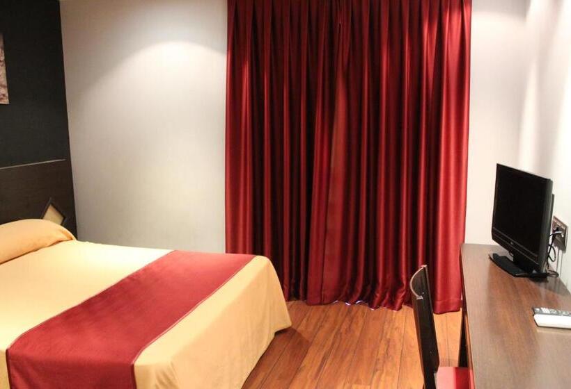 스탠다드 룸, Hostal Royal Almorox
