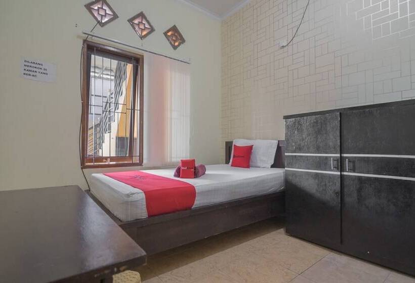 Номер Стандарт, Reddoorz Near Sepinggan Airport Balikpapan 2