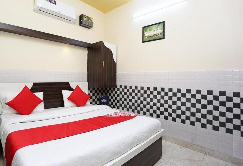 基本间, Oyo 30451 Hotel Yaduvanshi