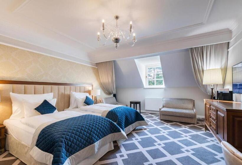 Номер Стандарт, Palace Art Hotel Pezinok