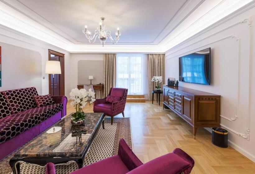 Королевский Люкс, Palace Art Hotel Pezinok