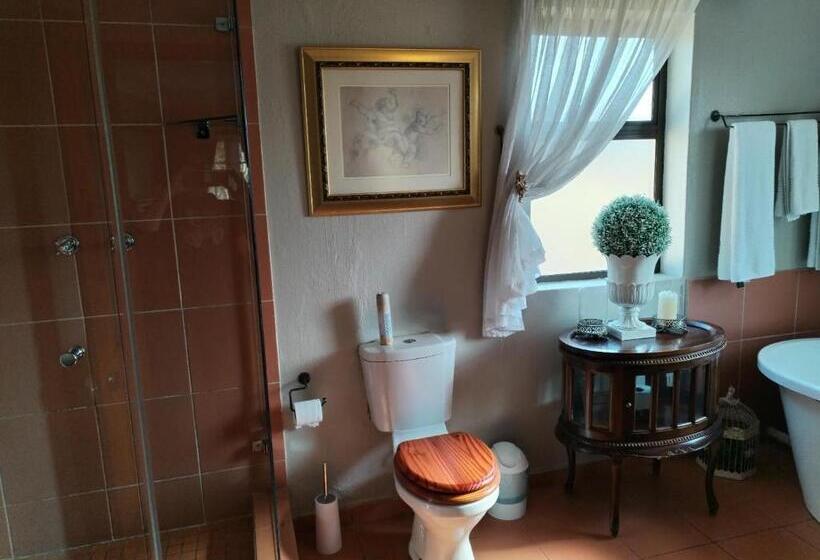 Люкс Повышенной Комфортности, Hole In One