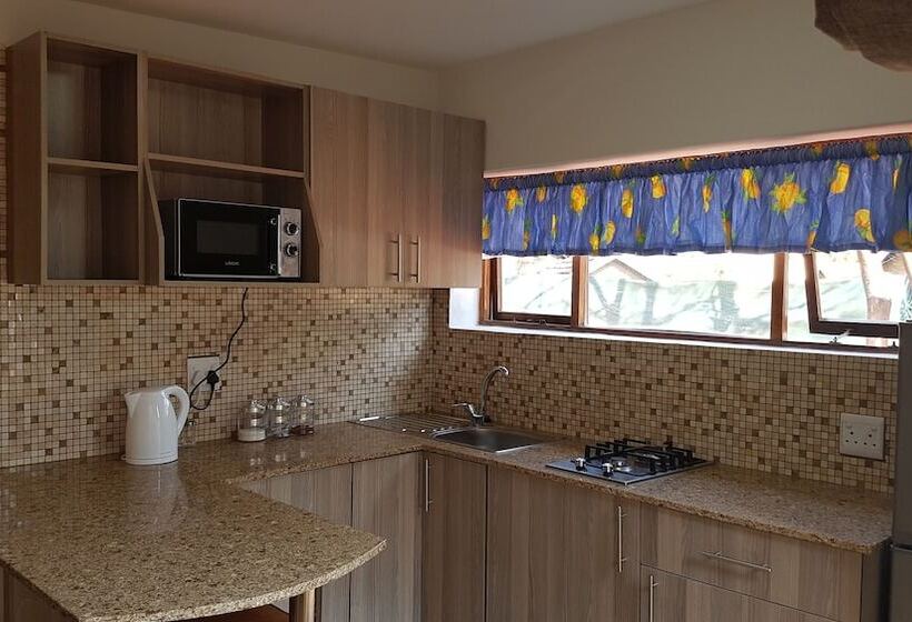 Апартаменты 1 Спальня Нижний Этаж, 50 Galena Affordable Luxury