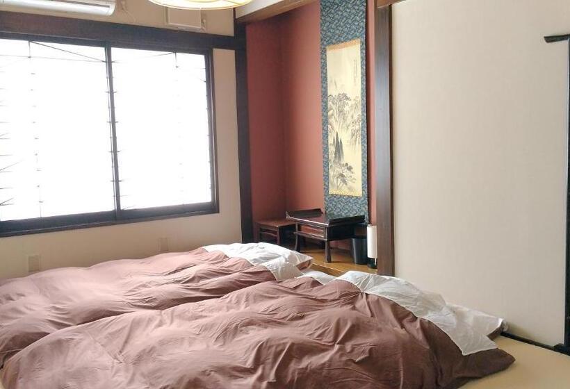 Номер Стандарт Трехместный, Guest House Kuranomachi ゲストハウス蔵の街