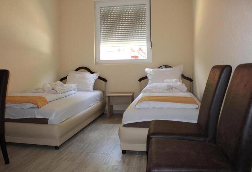 اتاق استاندارد با چشم‌انداز دریاچه, Guesthouse Eko Piva