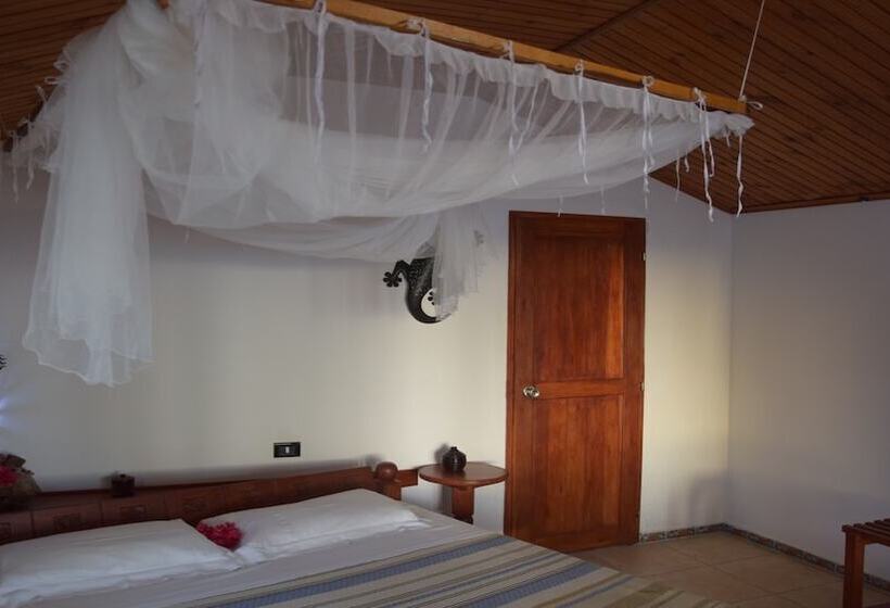 بانگلوی استاندارد با چشم‌انداز دریا, Laguna Blu   Resort Madagascar