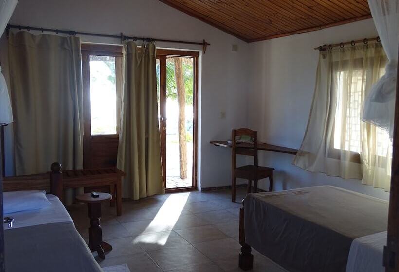 بانگلوی استاندارد با چشم‌انداز دریا, Laguna Blu   Resort Madagascar