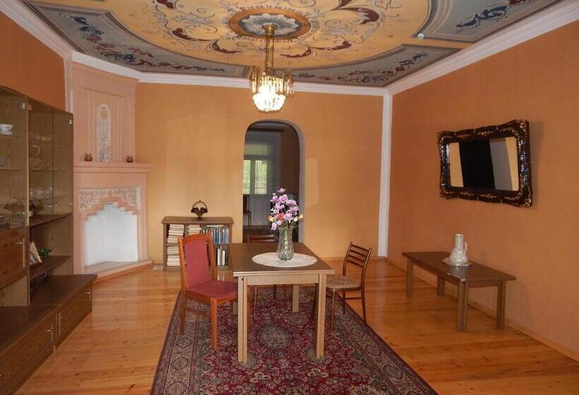 اتاق استاندارد, Savanna House Jvari