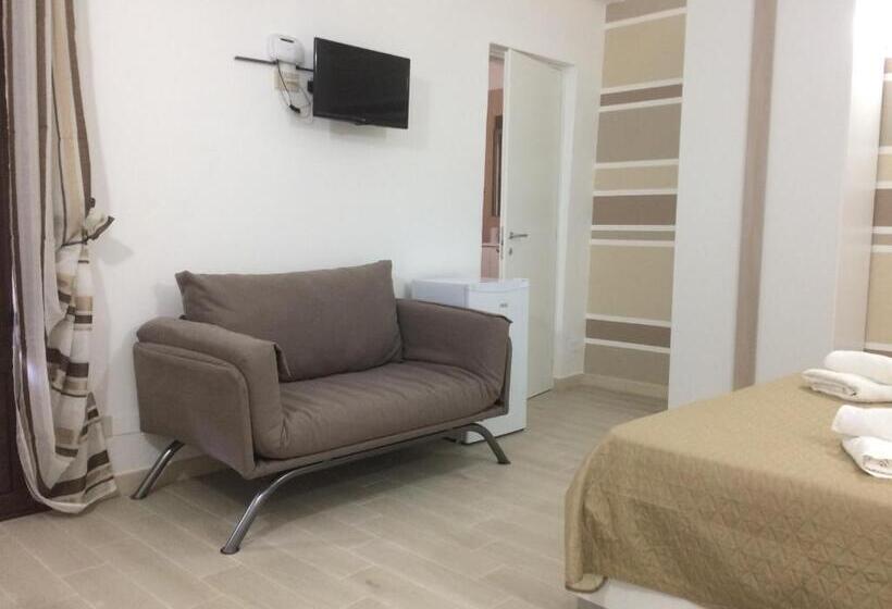 Номер Стандарт с Террасой, In Centros Vicino Cefalu Selfchekin