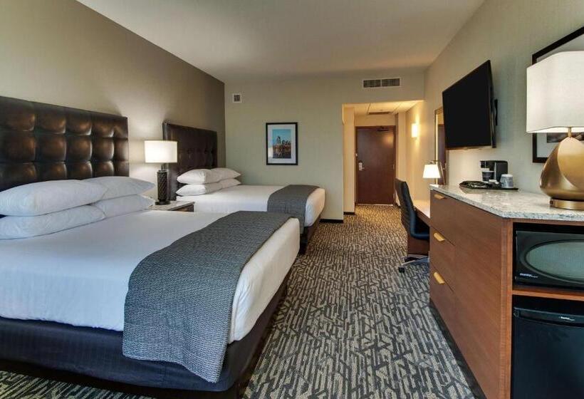 Номер Deluxe, Drury Plaza Hotel Nashville Downtown