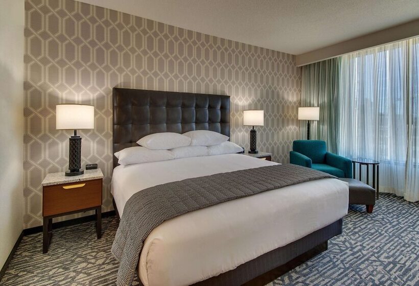 Номер Deluxe, Drury Plaza Hotel Nashville Downtown