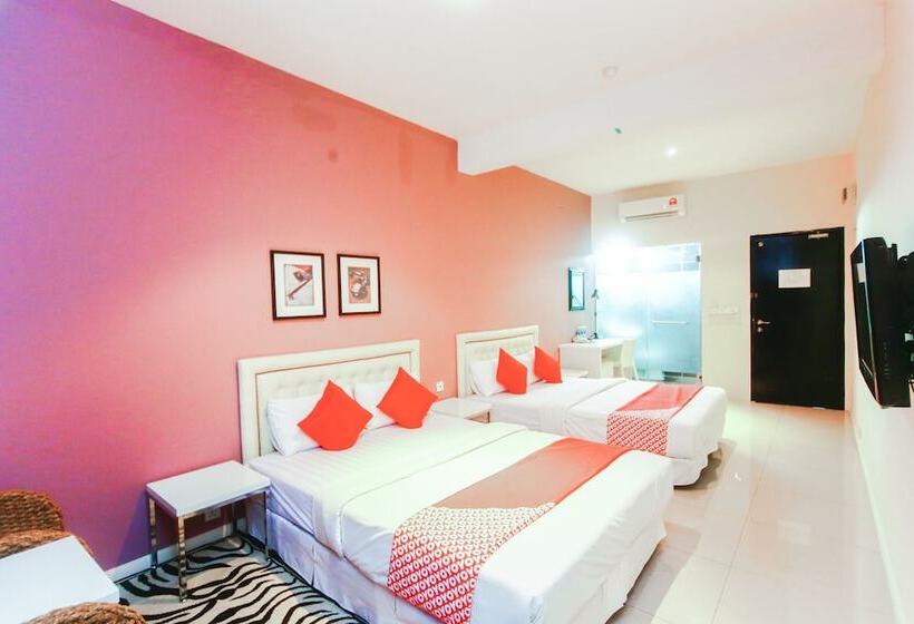 סוויטה משפחתית, Oyo 777 Epal