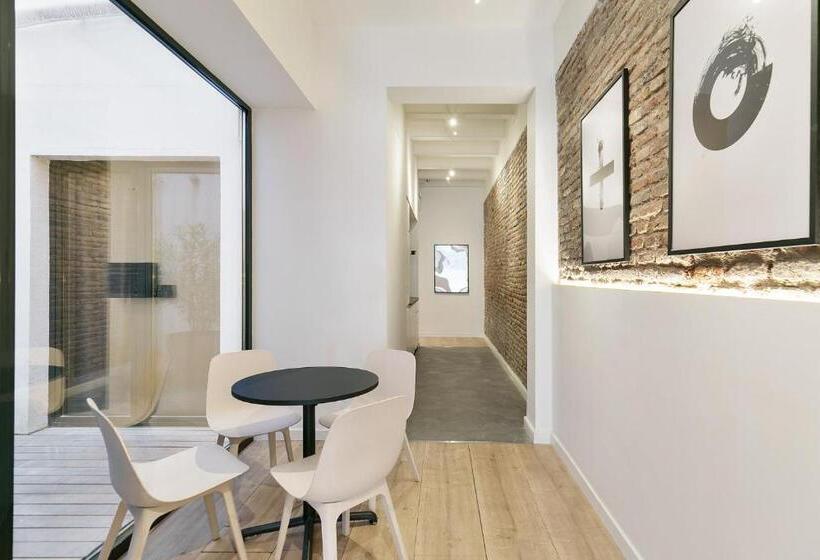 Номер Стандарт, Arte Suites By Olala Homes