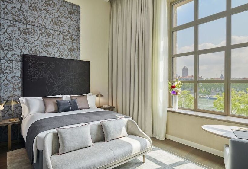 اتاق کلاب, Intercontinental Lyon   Hotel Dieu, An Ihg